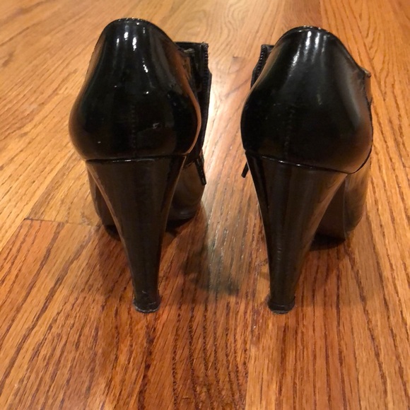 High- heeled black patent sandal - Picture 4 of 4